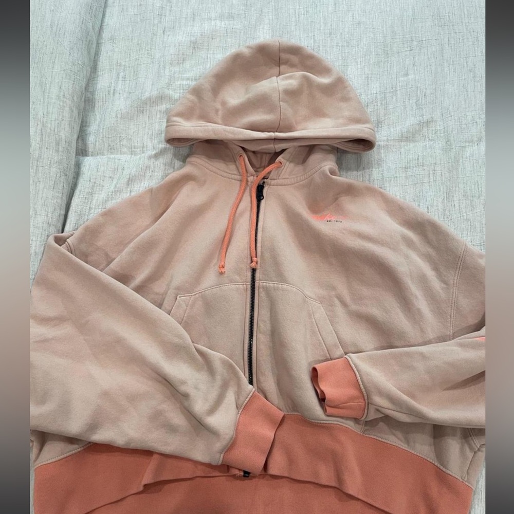 Nike pink cropped jacket